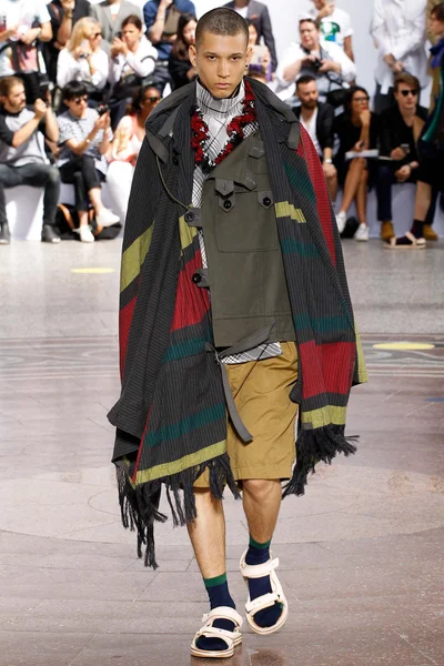 Look 23